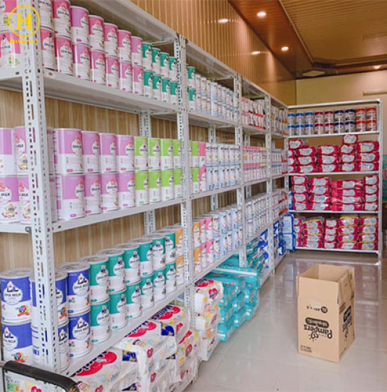 Giá kệ trưng bày cửa hàng sữa tại Tây Ninh