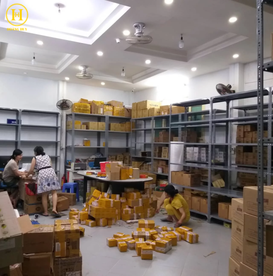 kệ sắt V lỗ giá rẻ